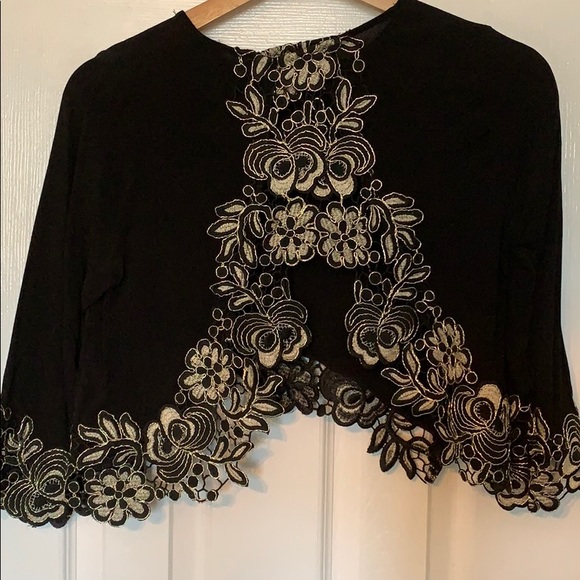 Honey cropped black & gold blouse - Picture 3 of 5